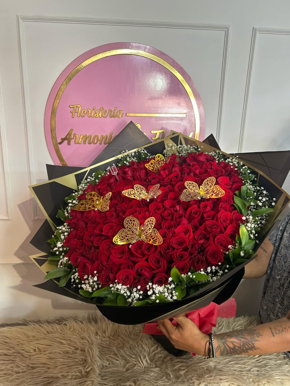 Caja con rosas, caja de flores, flores y licor, floristerias en bello, floristerias a domicilio en medellin, floristerias en bello, floristerias en belen, floristerias antioquia, floristeria copacabana, floristeria girardota, anchetas a domicilio, anchetas con dulces, anchetas con licor y dulces, ancheta con flores, anchetas con flores a domicilio, anchetas light, ramos para el dia de la madre, ramos para el dia del padre, ramos para el dia de los enamorados, regalo para enamorar, regalo de aniversario, ramo de flores de aniversario, ramillete de rosas, ramillete de girasoles, ramillete de lirios, lirios, rosas, girasoles, ramos funebres, floristeria funebre, ramos de condolencias, ramos de rosas y flores exoticasCaja con rosas, caja de flores, flores y licor, floristerias en bello, floristerias a domicilio en medellin, floristerias en bello, floristerias en belen, floristerias antioquia, floristeria copacabana, floristeria girardota, anchetas a domicilio, anchetas con dulces, anchetas con licor y dulces, ancheta con flores, anchetas con flores a domicilio, anchetas light, ramos para el dia de la madre, ramos para el dia del padre, ramos para el dia de los enamorados, regalo para enamorar, regalo de aniversario, ramo de flores de aniversario, ramillete de rosas, ramillete de girasoles, ramillete de lirios, lirios, rosas, girasoles, ramos funebres, floristeria funebre, ramos de condolencias, ramos de rosas y flores exoticas