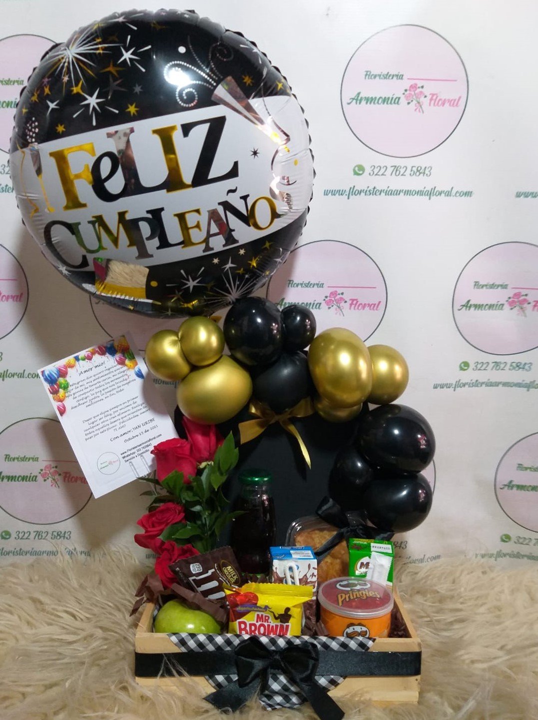 Caja con rosas, caja de flores, flores y licor, floristerias en bello, floristerias a domicilio en medellin, floristerias en bello, floristerias en belen, floristerias antioquia, floristeria copacabana, floristeria girardota, anchetas a domicilio, anchetas con dulces, anchetas con licor y dulces, ancheta con flores, anchetas con flores a domicilio, anchetas light, ramos para el dia de la madre, ramos para el dia del padre, ramos para el dia de los enamorados, regalo para enamorar, regalo de aniversario, ramo de flores de aniversario, ramillete de rosas, ramillete de girasoles, ramillete de lirios, lirios, rosas, girasoles, ramos funebres, floristeria funebre, ramos de condolencias, ramos de rosas y flores exoticas