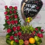 Caja con rosas, caja de flores, flores y licor, floristerias en bello, floristerias a domicilio en medellin, floristerias en bello, floristerias en belen, floristerias antioquia, floristeria copacabana, floristeria girardota, anchetas a domicilio, anchetas con dulces, anchetas con licor y dulces, ancheta con flores, anchetas con flores a domicilio, anchetas light, ramos para el dia de la madre, ramos para el dia del padre, ramos para el dia de los enamorados, regalo para enamorar, regalo de aniversario, ramo de flores de aniversario, ramillete de rosas, ramillete de girasoles, ramillete de lirios, lirios, rosas, girasoles, ramos funebres, floristeria funebre, ramos de condolencias, ramos de rosas y flores exoticas