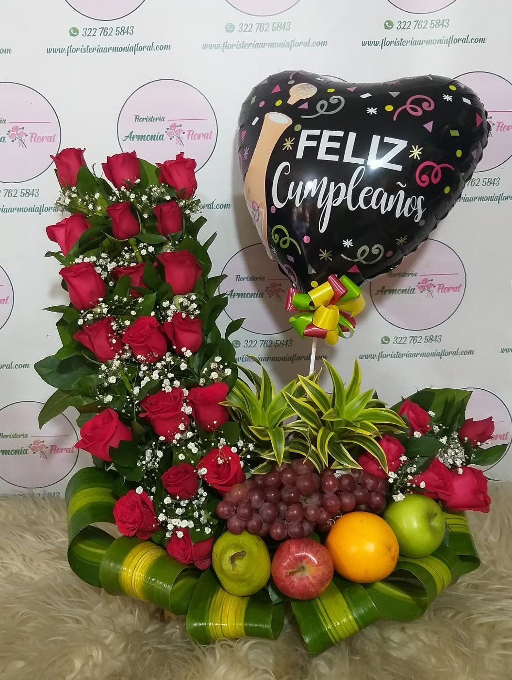 Caja con rosas, caja de flores, flores y licor, floristerias en bello, floristerias a domicilio en medellin, floristerias en bello, floristerias en belen, floristerias antioquia, floristeria copacabana, floristeria girardota, anchetas a domicilio, anchetas con dulces, anchetas con licor y dulces, ancheta con flores, anchetas con flores a domicilio, anchetas light, ramos para el dia de la madre, ramos para el dia del padre, ramos para el dia de los enamorados, regalo para enamorar, regalo de aniversario, ramo de flores de aniversario, ramillete de rosas, ramillete de girasoles, ramillete de lirios, lirios, rosas, girasoles, ramos funebres, floristeria funebre, ramos de condolencias, ramos de rosas y flores exoticas