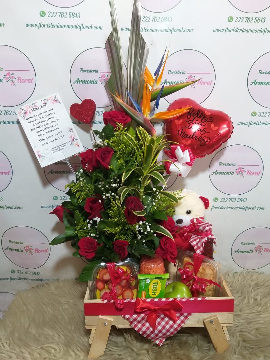 Caja con rosas, caja de flores, flores y licor, floristerias en bello, floristerias a domicilio en medellin, floristerias en bello, floristerias en belen, floristerias antioquia, floristeria copacabana, floristeria girardota, anchetas a domicilio, anchetas con dulces, anchetas con licor y dulces, ancheta con flores, anchetas con flores a domicilio, anchetas light, ramos para el dia de la madre, ramos para el dia del padre, ramos para el dia de los enamorados, regalo para enamorar, regalo de aniversario, ramo de flores de aniversario, ramillete de rosas, ramillete de girasoles, ramillete de lirios, lirios, rosas, girasoles, ramos funebres, floristeria funebre, ramos de condolencias, ramos de rosas y flores exoticas