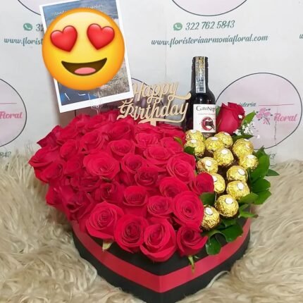Caja con rosas, caja de flores, flores y licor, floristerias en bello, floristerias a domicilio en medellin, floristerias en bello, floristerias en belen, floristerias antioquia, floristeria copacabana, floristeria girardota, anchetas a domicilio, anchetas con dulces, anchetas con licor y dulces, ancheta con flores, anchetas con flores a domicilio, anchetas light, ramos para el dia de la madre, ramos para el dia del padre, ramos para el dia de los enamorados, regalo para enamorar, regalo de aniversario, ramo de flores de aniversario, ramillete de rosas, ramillete de girasoles, ramillete de lirios, lirios, rosas, girasoles, ramos funebres, floristeria funebre, ramos de condolencias, ramos de rosas y flores exoticas