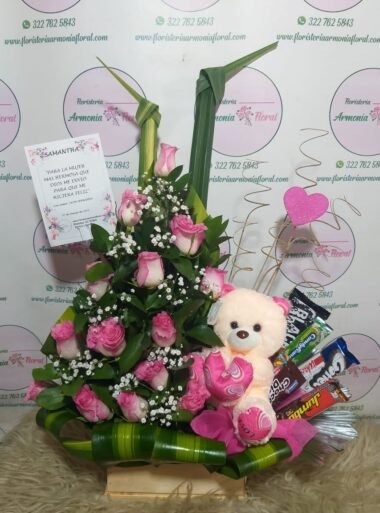 Caja con rosas, caja de flores, flores y licor, floristerias en bello, floristerias a domicilio en medellin, floristerias en bello, floristerias en belen, floristerias antioquia, floristeria copacabana, floristeria girardota, anchetas a domicilio, anchetas con dulces, anchetas con licor y dulces, ancheta con flores, anchetas con flores a domicilio, anchetas light, ramos para el dia de la madre, ramos para el dia del padre, ramos para el dia de los enamorados, regalo para enamorar, regalo de aniversario, ramo de flores de aniversario, ramillete de rosas, ramillete de girasoles, ramillete de lirios, lirios, rosas, girasoles, ramos funebres, floristeria funebre, ramos de condolencias, ramos de rosas y flores exoticas