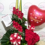 Caja con rosas, caja de flores, flores y licor, floristerias en bello, floristerias a domicilio en medellin, floristerias en bello, floristerias en belen, floristerias antioquia, floristeria copacabana, floristeria girardota, anchetas a domicilio, anchetas con dulces, anchetas con licor y dulces, ancheta con flores, anchetas con flores a domicilio, anchetas light, ramos para el dia de la madre, ramos para el dia del padre, ramos para el dia de los enamorados, regalo para enamorar, regalo de aniversario, ramo de flores de aniversario, ramillete de rosas, ramillete de girasoles, ramillete de lirios, lirios, rosas, girasoles, ramos funebres, floristeria funebre, ramos de condolencias, ramos de rosas y flores exoticas