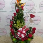 Caja con rosas, caja de flores, flores y licor, floristerias en bello, floristerias a domicilio en medellin, floristerias en bello, floristerias en belen, floristerias antioquia, floristeria copacabana, floristeria girardota, anchetas a domicilio, anchetas con dulces, anchetas con licor y dulces, ancheta con flores, anchetas con flores a domicilio, anchetas light, ramos para el dia de la madre, ramos para el dia del padre, ramos para el dia de los enamorados, regalo para enamorar, regalo de aniversario, ramo de flores de aniversario, ramillete de rosas, ramillete de girasoles, ramillete de lirios, lirios, rosas, girasoles, ramos funebres, floristeria funebre, ramos de condolencias, ramos de rosas y flores exoticas