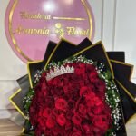 Floristerias en niquia Ramo de rosas con 50 rosas, y toques de follajes amarillos y verdes Puedes acompañarlo con, Botella de vino, chocolates finos, peluche, globos o bombas con helio. Comunicate con nosotros al  3227625843 Antes de efectuar algún pago por cualquiera de la plataformas, consulta disponibilidad del producto y envio. De esta forma evitar inconvenientes, muchas gracias. Bello Antioquia Floristerias en niquiaRamo de rosas con 50 rosas, y toques de follajes amarillos y verdes Puedes acompañarlo con, Botella de vino, chocolates finos, peluche, globos o bombas con helio. Comunicate con nosotros al  3227625843 Antes de efectuar algún pago por cualquiera de la plataformas, consulta disponibilidad del producto y envio. De esta forma evitar inconvenientes, muchas gracias. Bello Antioquia Floristerias en niquia